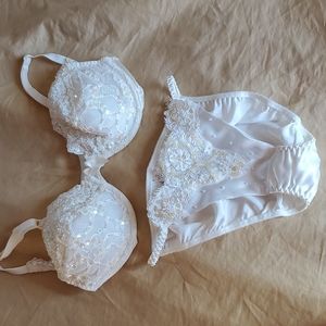 Victoria's secret Bra and French cut undies